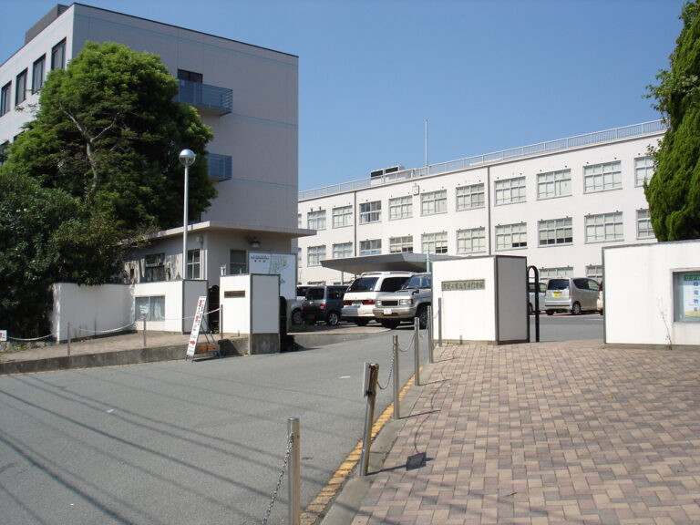 高専生の服装・校則事情｜学校によって差がある私服通学の実態